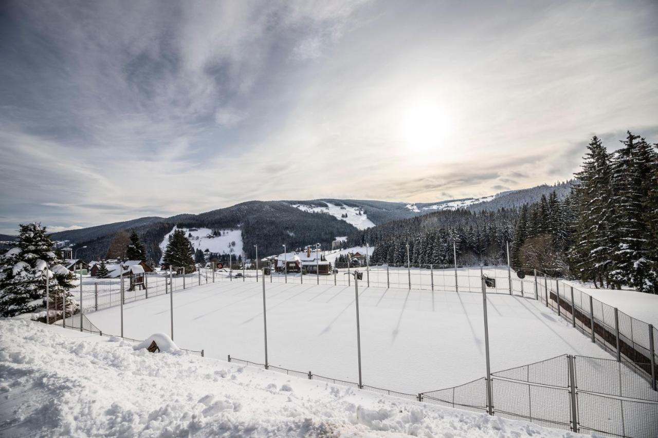 Penzion Vysoka Straz Pec pod Sněžkou Buitenkant foto