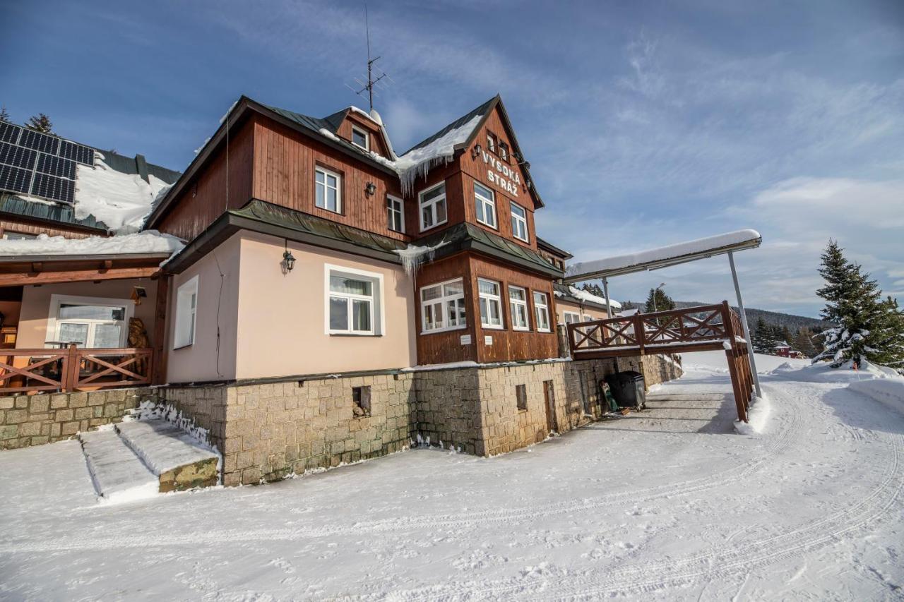 Penzion Vysoka Straz Pec pod Sněžkou Buitenkant foto
