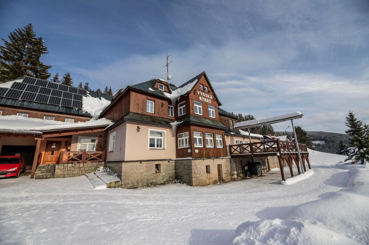 Penzion Vysoka Straz Pec pod Sněžkou Buitenkant foto
